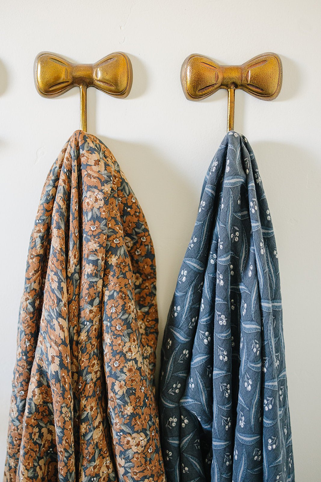 Venetian Floral Muslin Swaddle Blanket - Tenth &amp; Pine - 