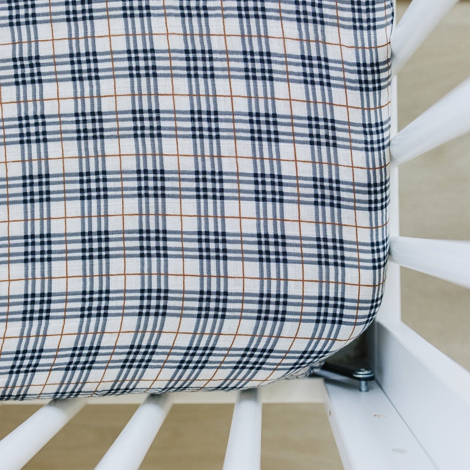 Vintage Plaid Muslin Crib Sheet - Tenth &amp; Pine - 