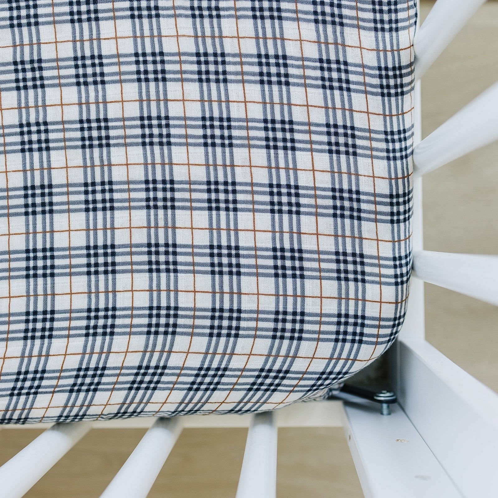 Vintage Plaid Muslin Crib Sheet - Tenth &amp; Pine - 